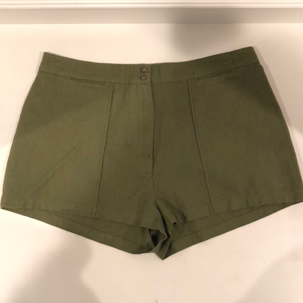 Green Shorts - Ecoté Brand - Picture 5 of 6